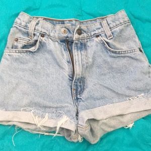 Light washed high waisted jeans